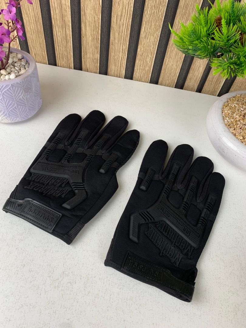 Anti-slip motorcycle gloves with cushioning