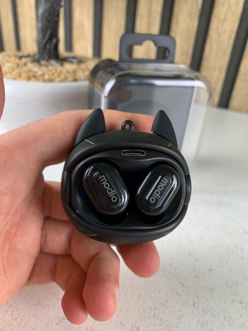 Modio Q12 BT5.3 Wireless Earbuds with Interchangeable Covers