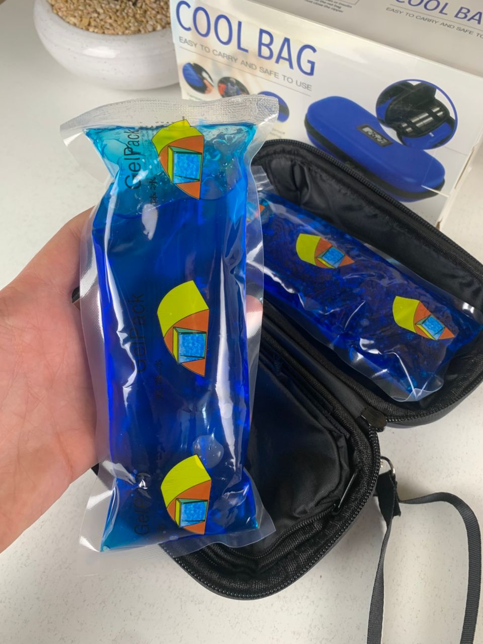 Trousse isotherme pour insuline avec écran d'affichage de température