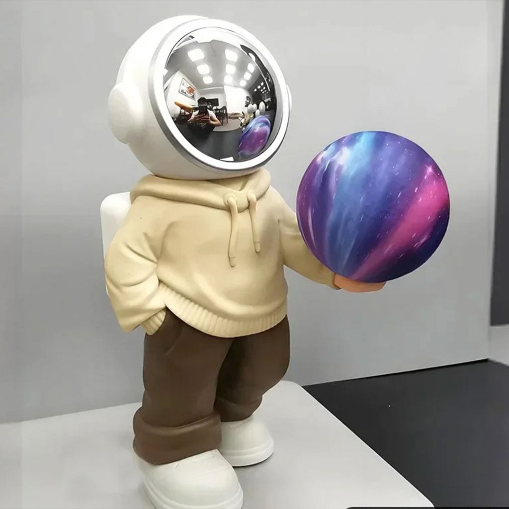 Bluetooth Speaker and Astronaut Lamp YM-121