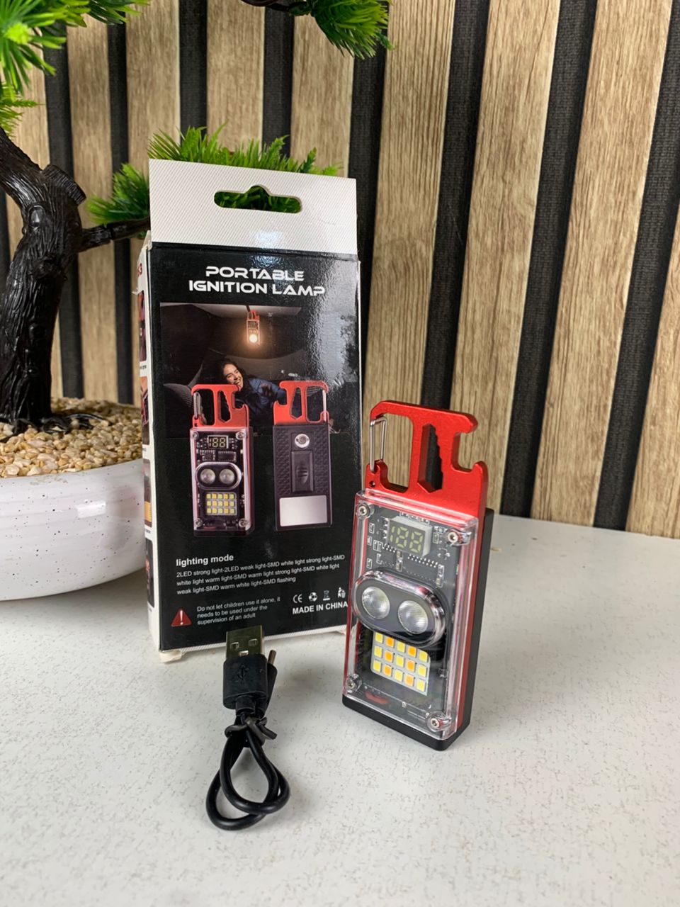 COB Multifunction Flashlight 1000 Lumens, 6 Modes