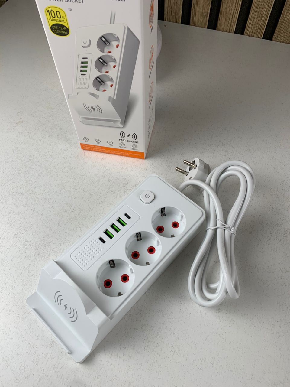 3-Socket Power Strip 2500W with USB, Type-C and Wireless Charging