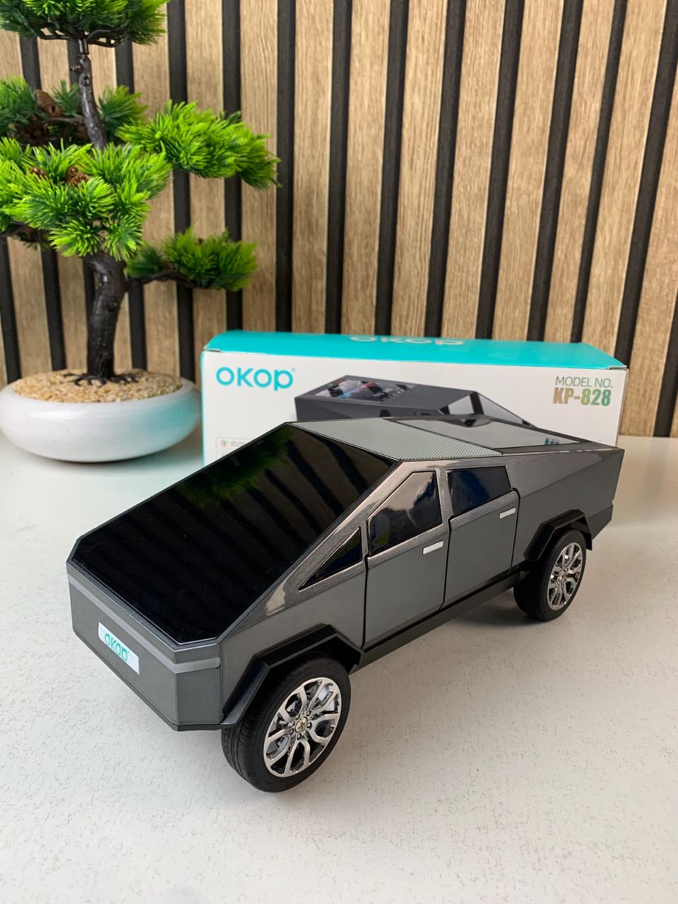 Enceinte Bluetooth portable forme pick-up avec écran et lumière LED