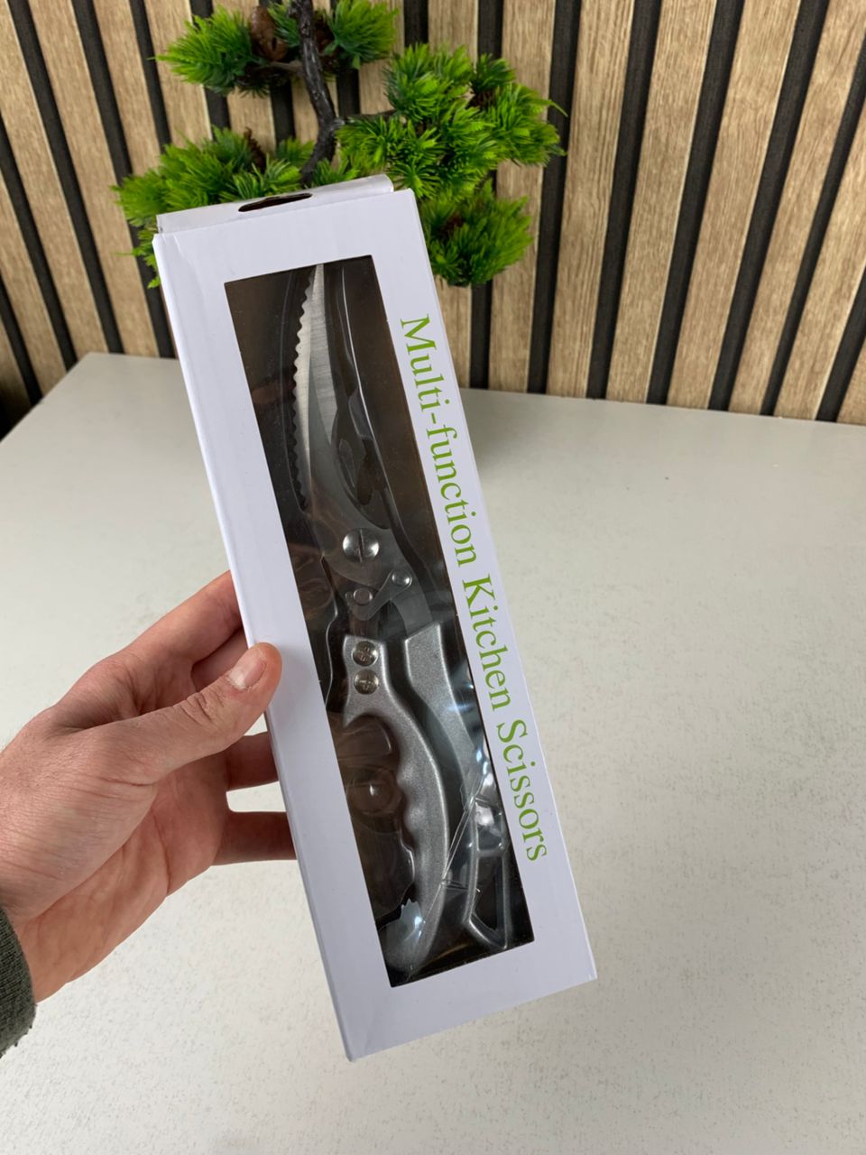 Stainless steel kitchen scissors with aluminum handle