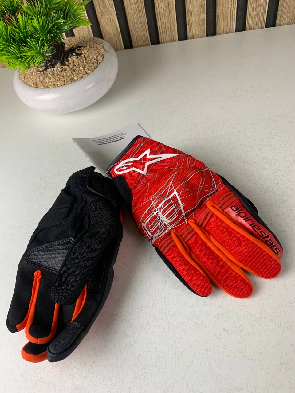 قفازات دراجة نارية Alpinestars MM93 Losail V2 تعمل باللمس