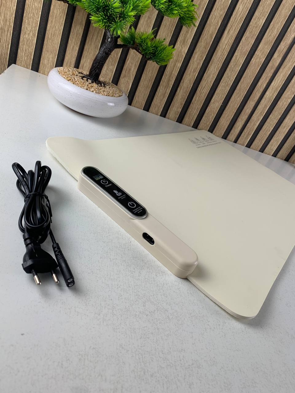 Adjustable silicone food warming mat