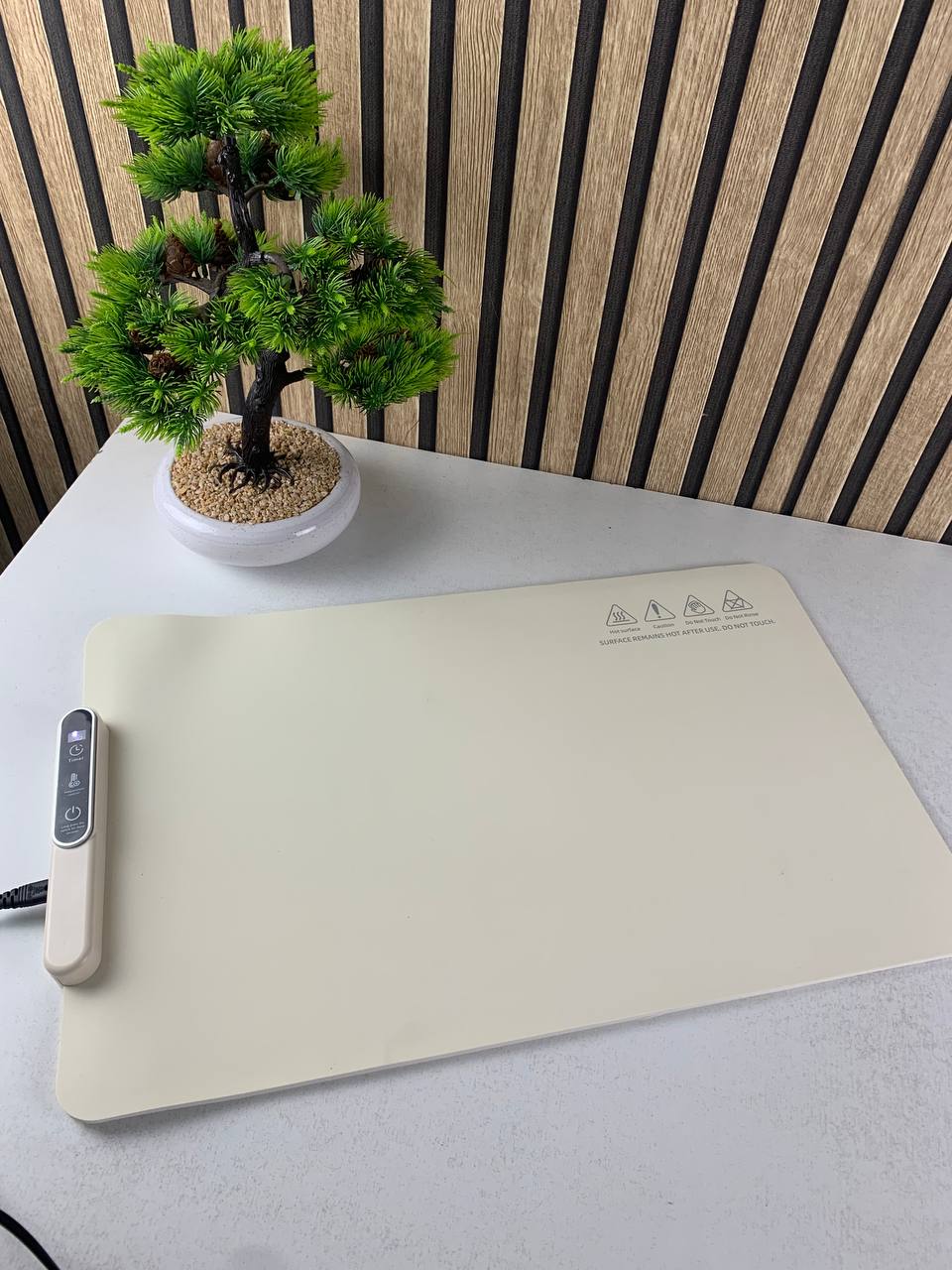 Adjustable silicone food warming mat