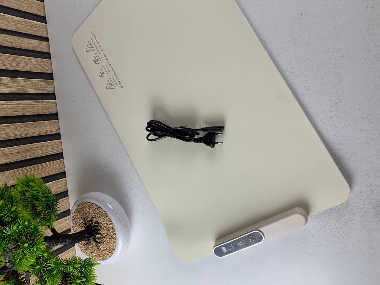 Adjustable silicone food warming mat