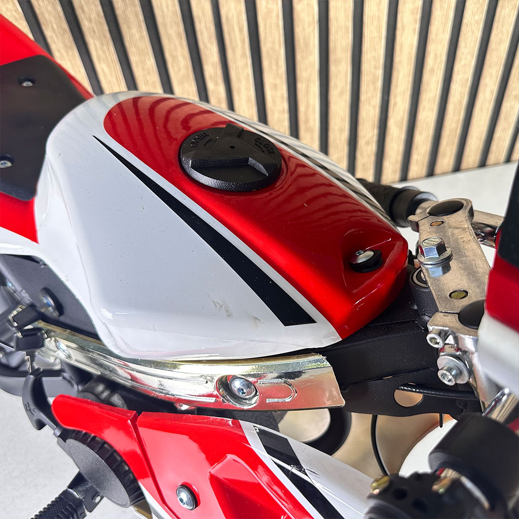 دراجة نارية صغيرة للأطفال 49cc بمحرك بنزين وتشغيل يدوي