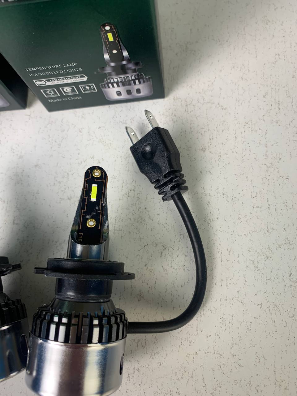 طقم مصابيح أمامية LED F10 H7 بقوة 6500 كلفن