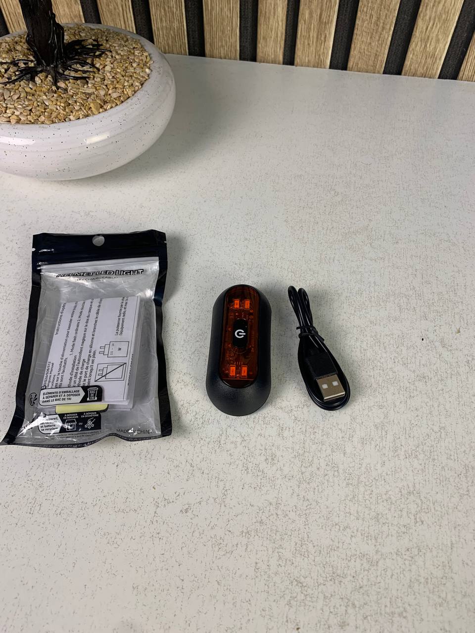 مصباح خلفي ذكي LED للخوذة