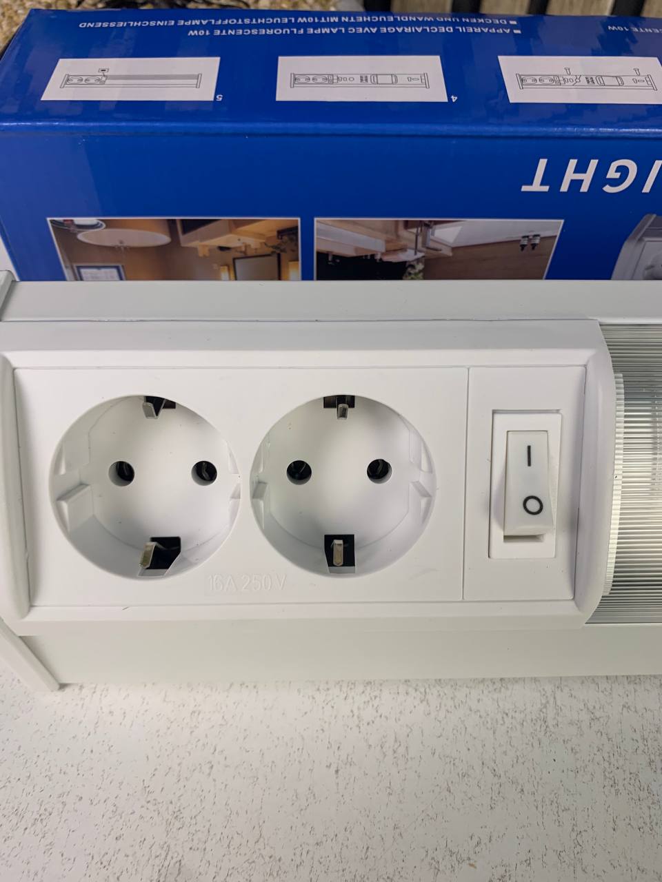 Linear wall light 10W 50cm with 2 sockets