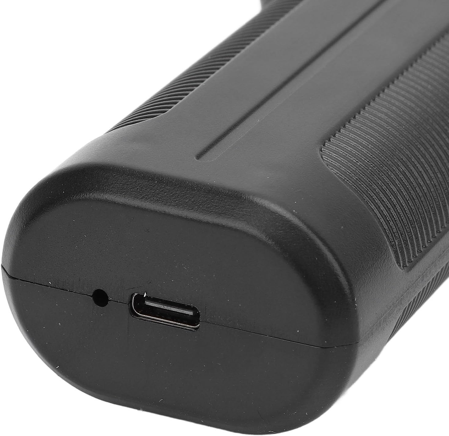 Portable electric poultry plucker