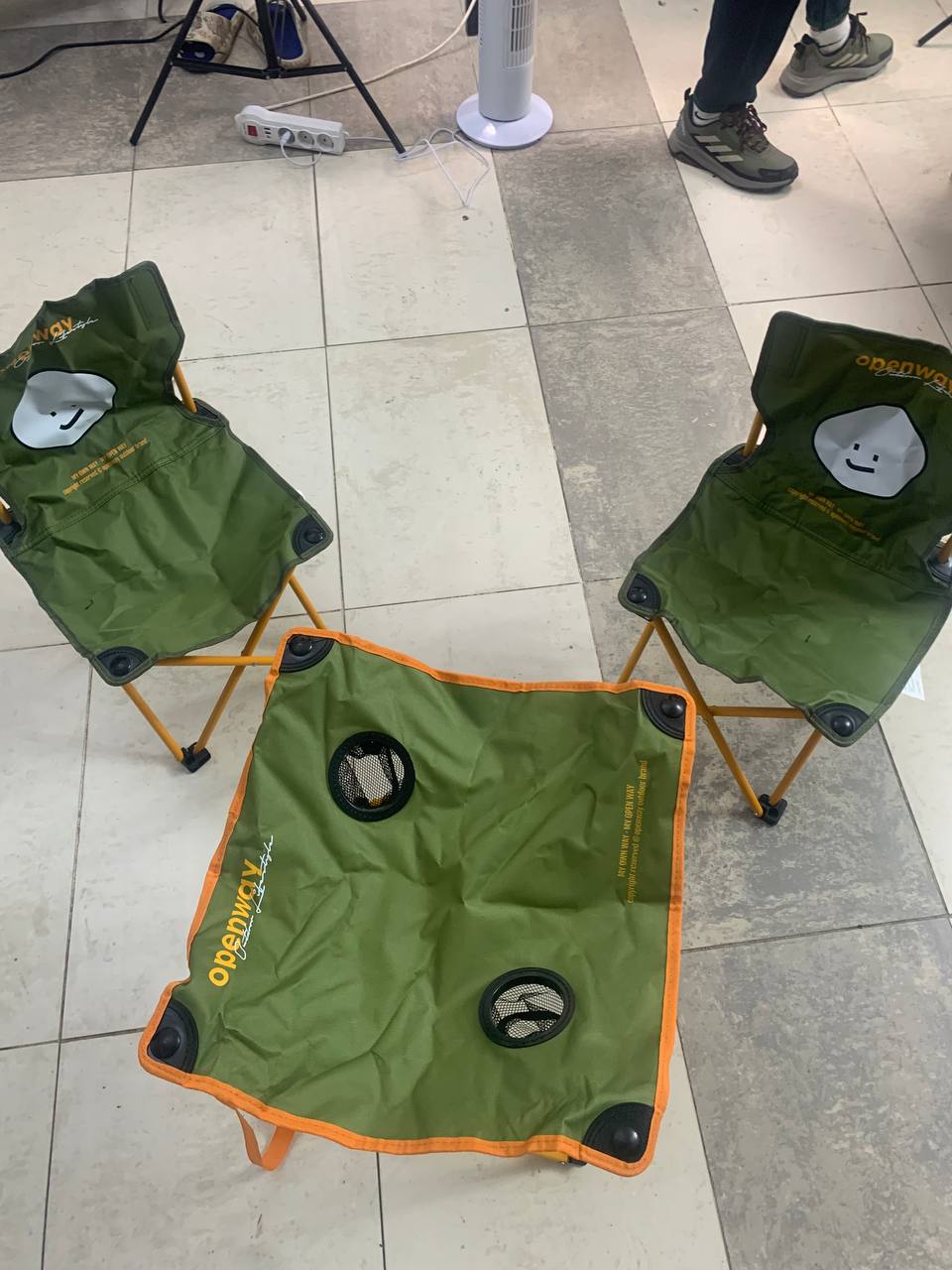 Ensemble de camping pliable, table et 2 chaises