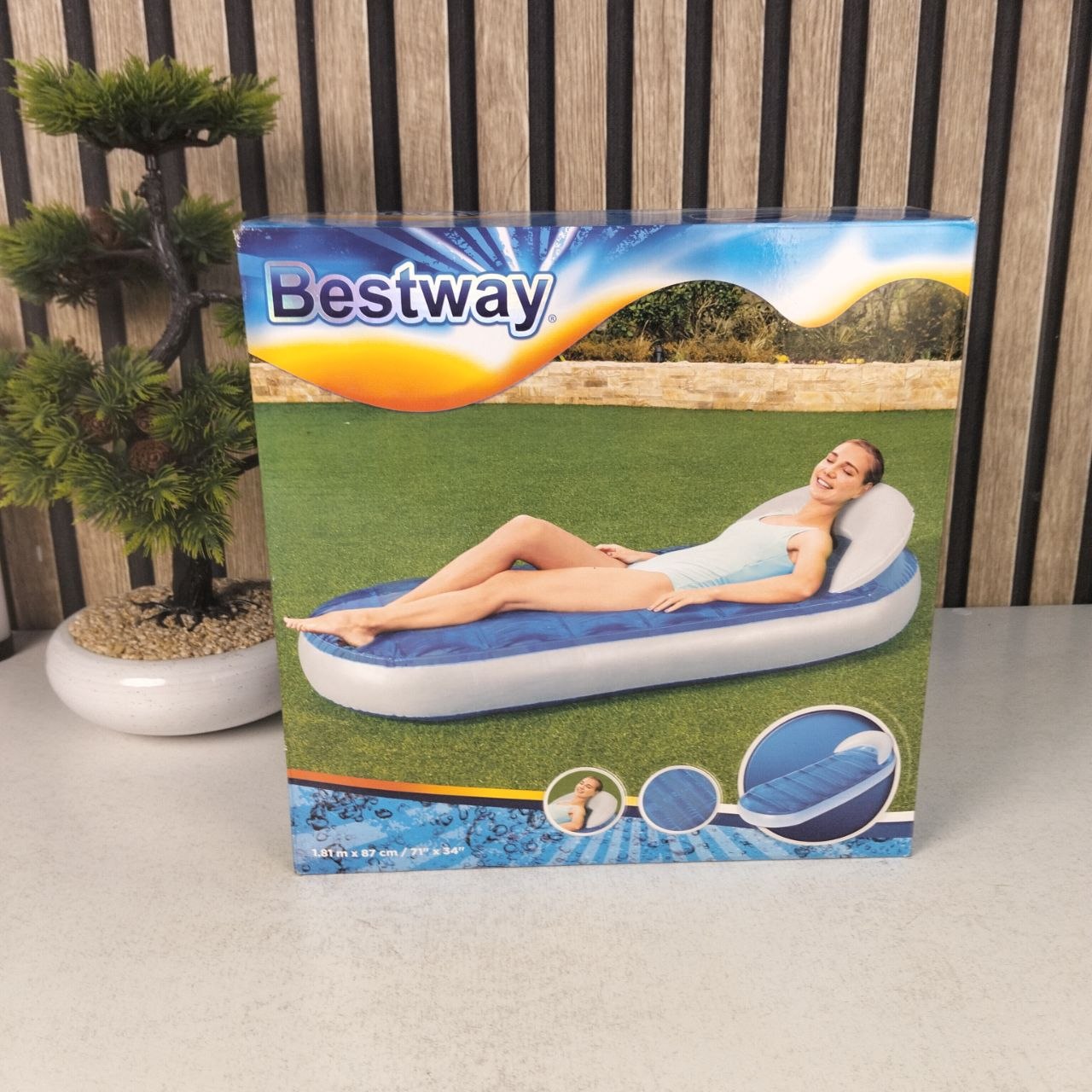 Bestway inflatable pool mattress with cooling water chamber
