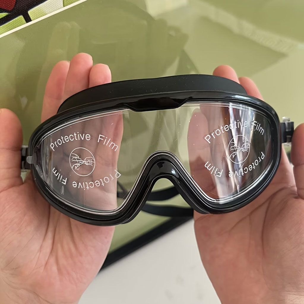 نظارات سباحة مضادة للضباب وحماية UV400