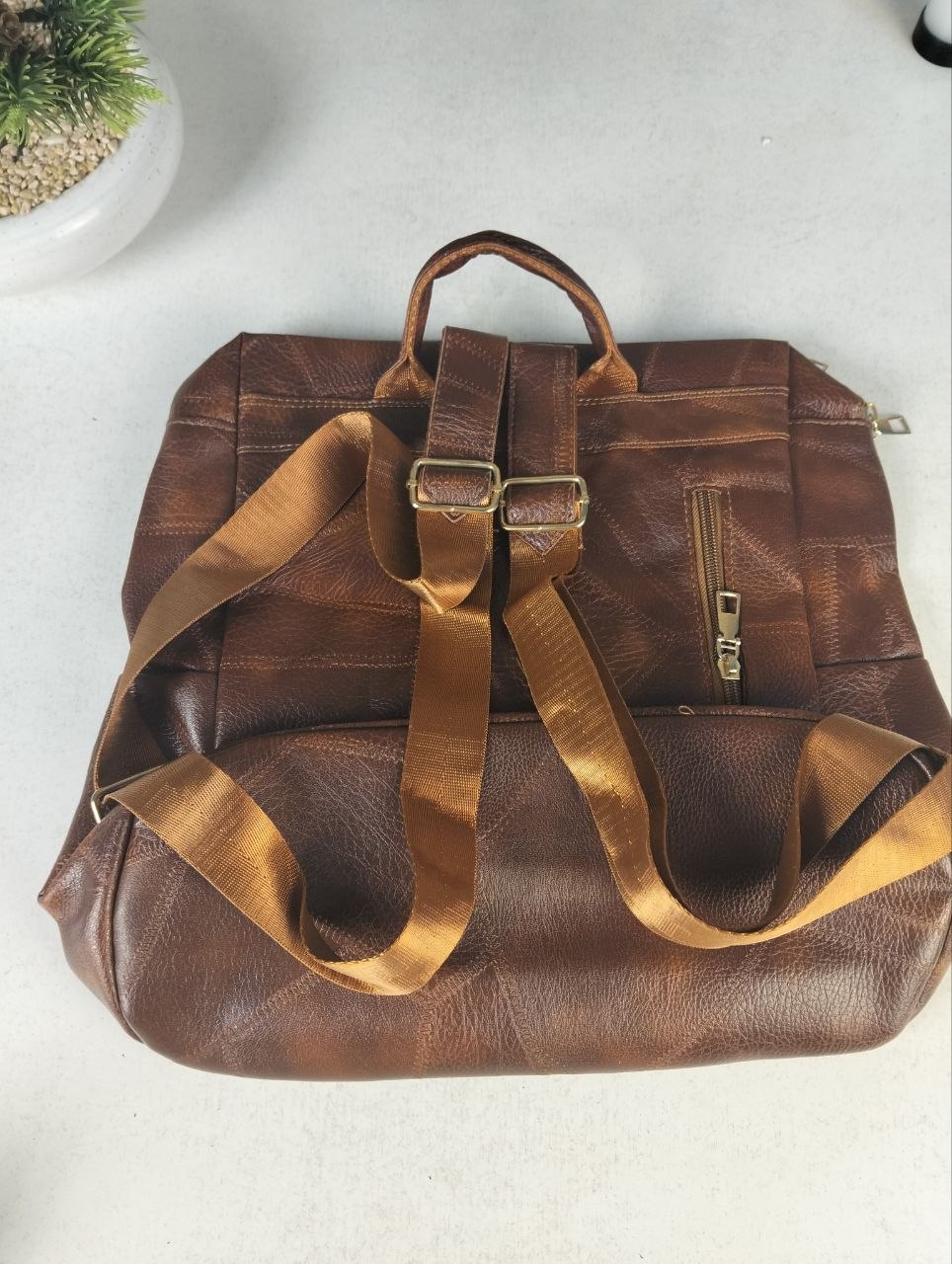 Women's retro synthetic leather backpack