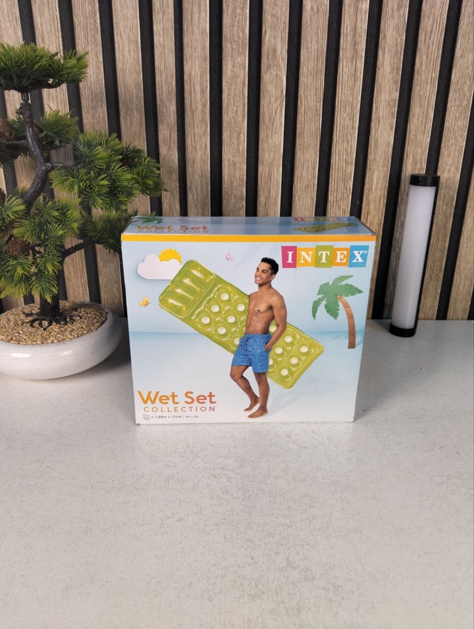 Intex 58890EU Inflatable Pool Mattress with Pillow and Cup Holders