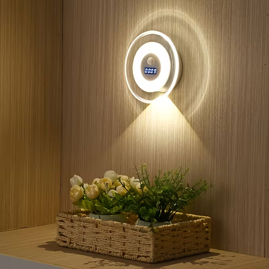 مصباح حائط ذكي LED بمستشعر حركة وشاشة عرض وقت رقمية